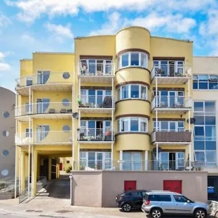 Apartman By The Sea Salthill - Entire Galway