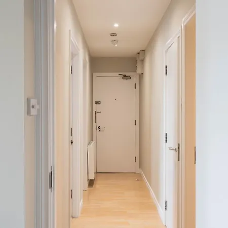 By The Sea Salthill - Entire Apartman *