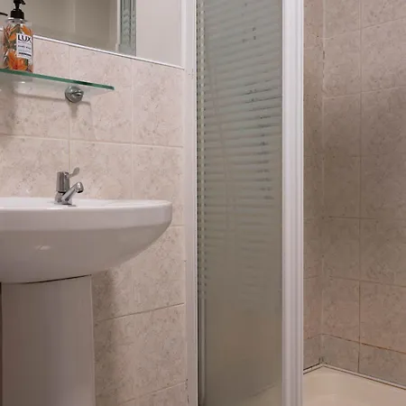 By The Sea Salthill - Entire Apartment