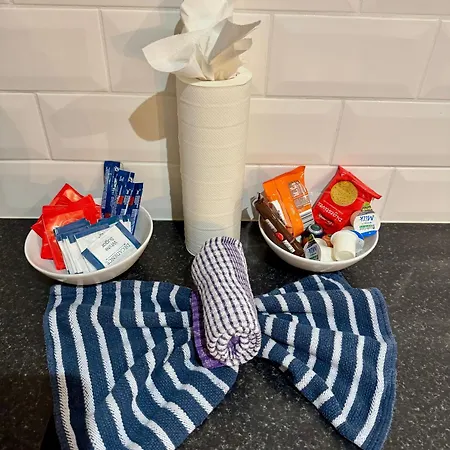 By The Sea Salthill - Entire Apartman *