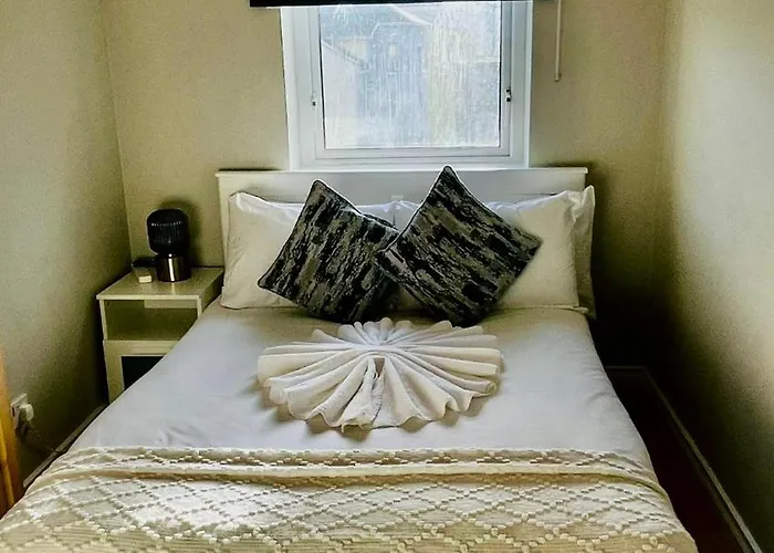 By The Sea Salthill - Entire *